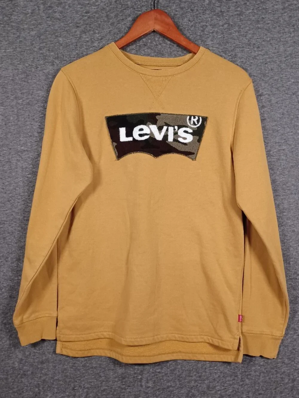 Levi's Men's Long Sleeve Pullover Size Small Mustard Yellow Shirt With Logo